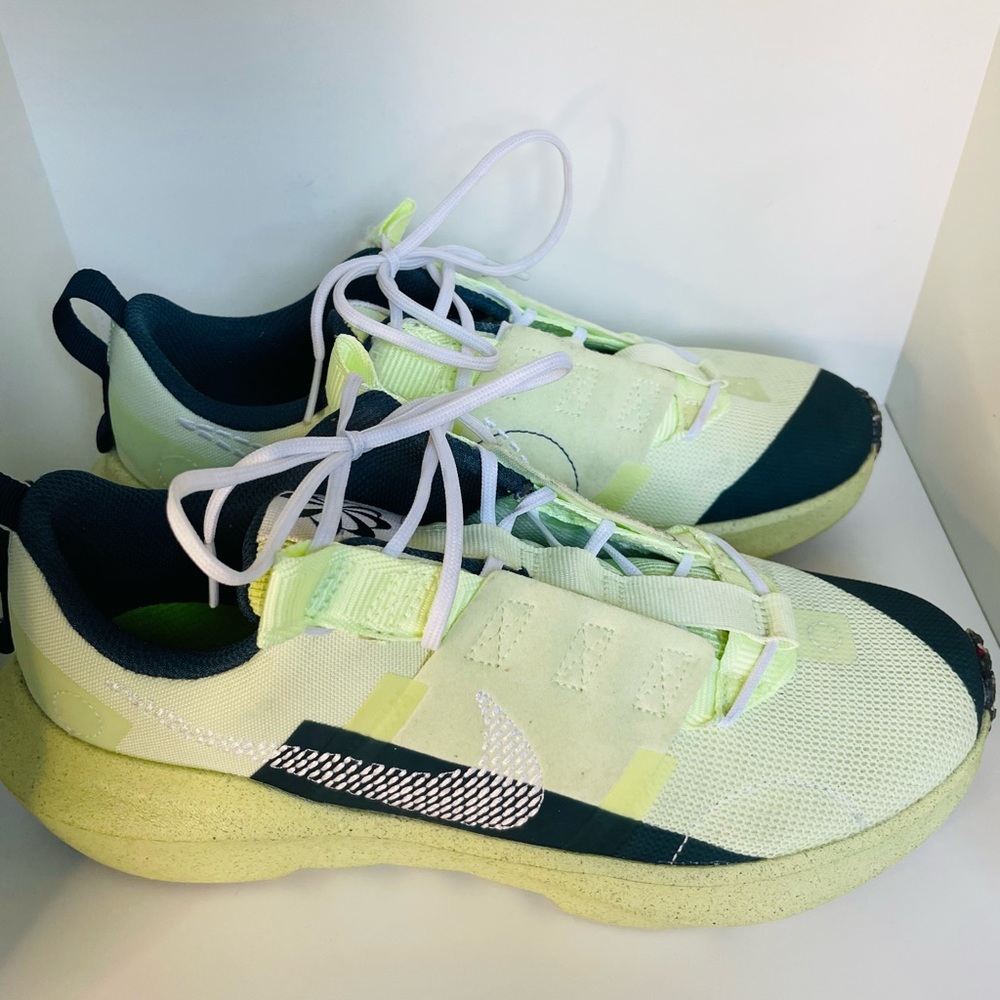 Nike Crater Impact, 7.5 womens